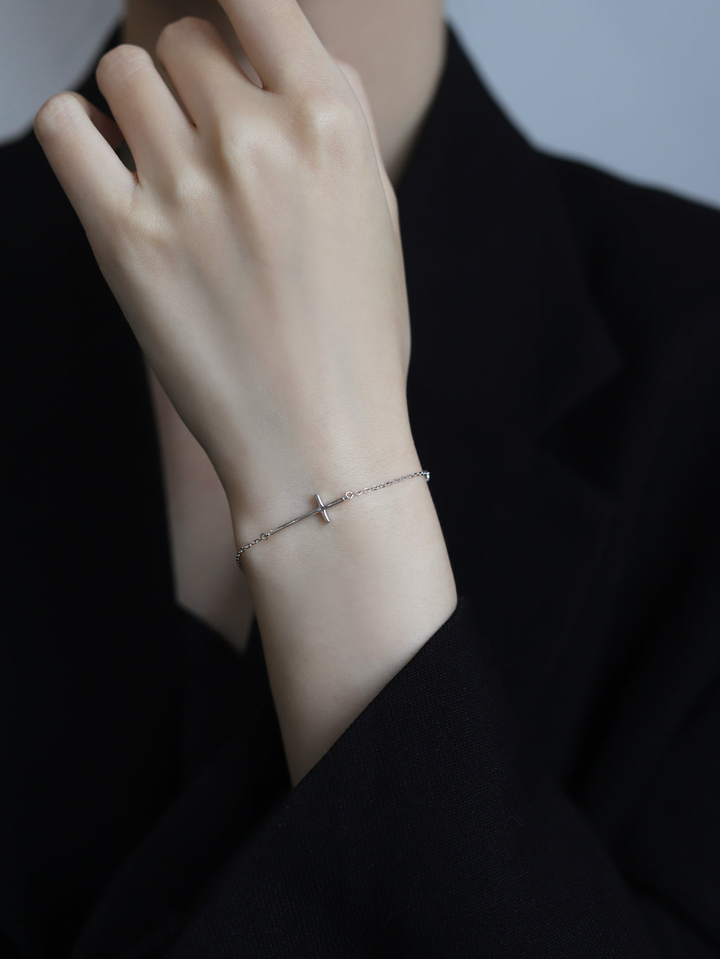 Light & Salt Living · S925 Sterling Silver Cross Bracelet
